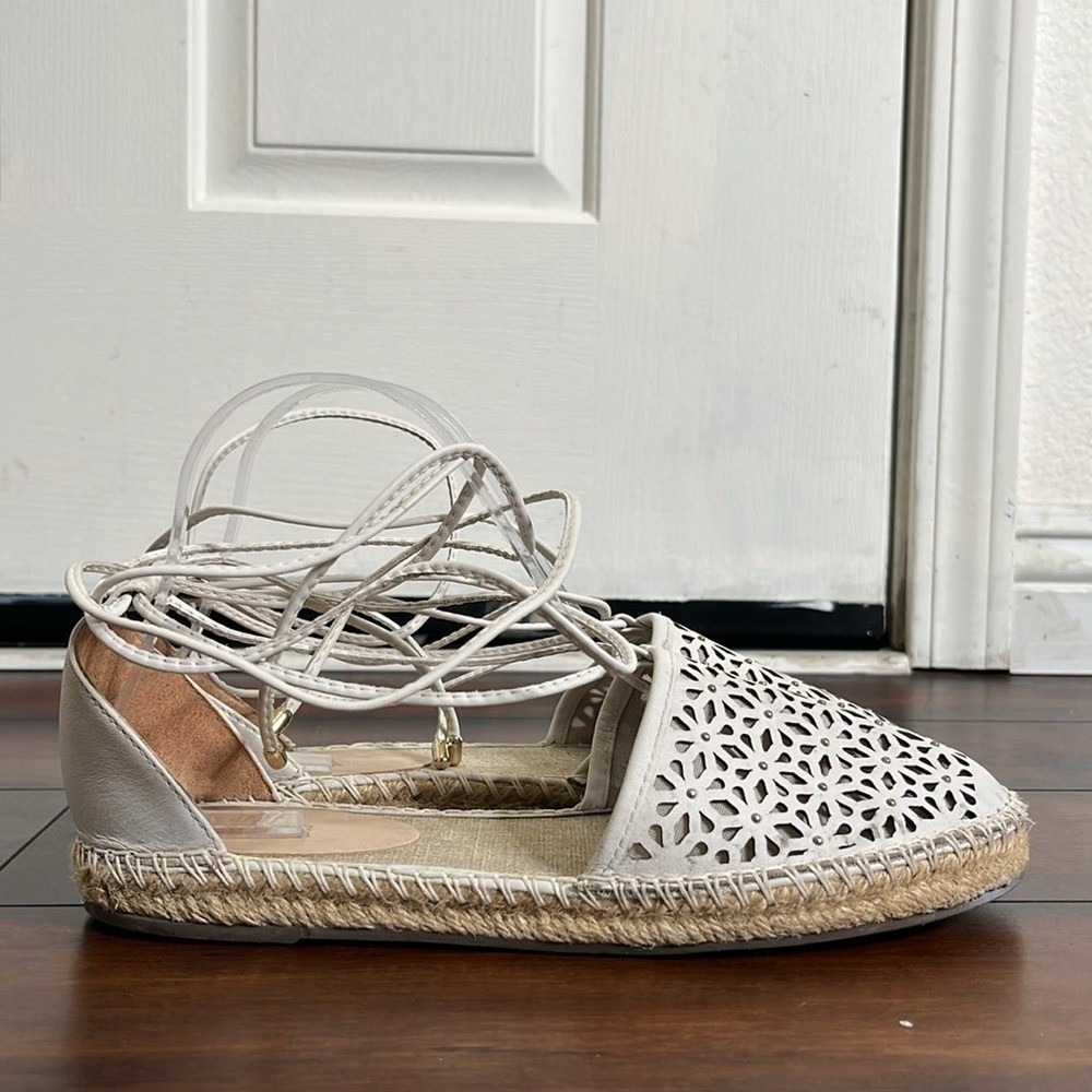 Jasper & Jeera Rosecut Leather Espadrilles Women's 8 White Boho - Picture 2 of 12